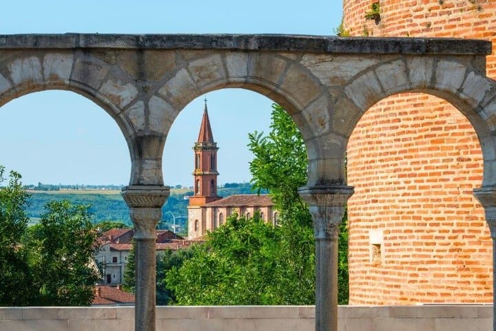 TOP Albi: Private Guided Tour with Your Mobile