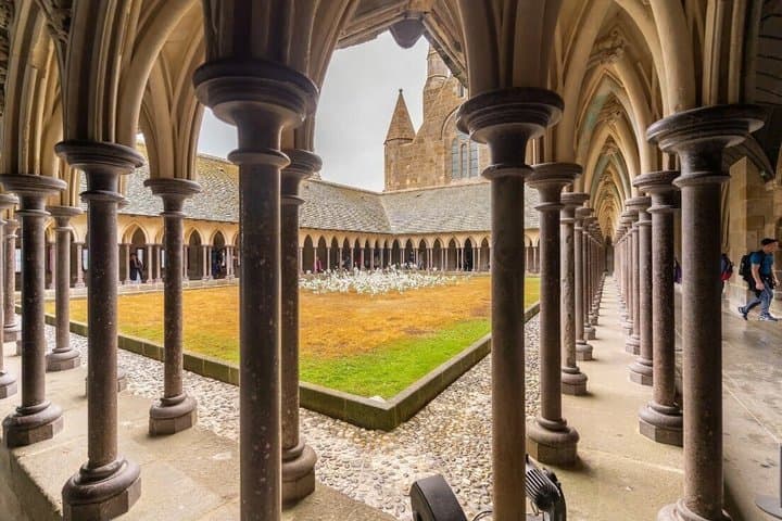 Private UNESCO Tour to Mont St Michel from Cherbourg