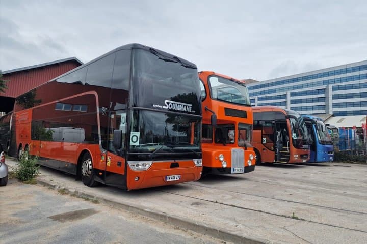 Private bus and minibus rental Transfers excursions in France