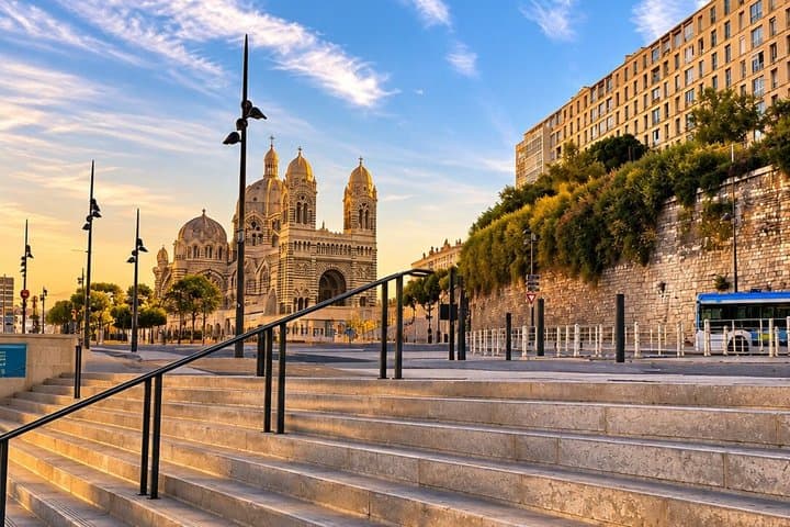 Marseille Shore Excursion from Toulon Cruise Port with Free Time