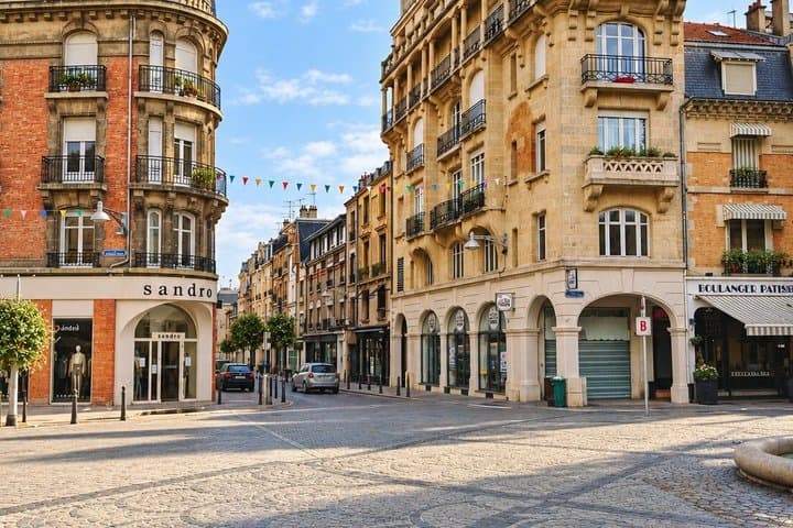 Reims City Walk Experience