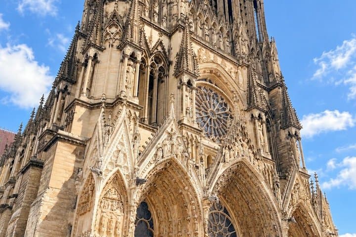 Reims City Walk Experience