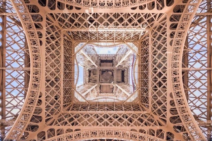 Eiffel Tower Guided Tour by Climbing Stair