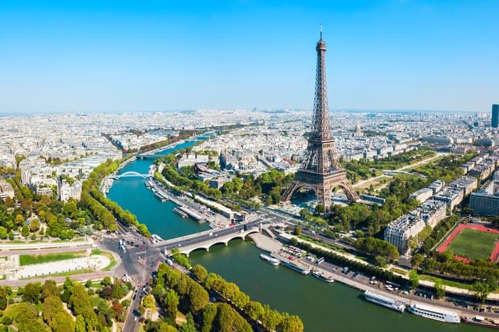 Paris: Montmartre 10+ Sights, Sacré-Cœur & Seine River Cruise