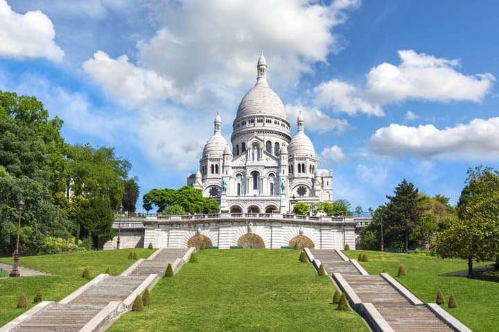 Paris: Montmartre 10+ Sights, Sacré-Cœur & Seine River Cruise