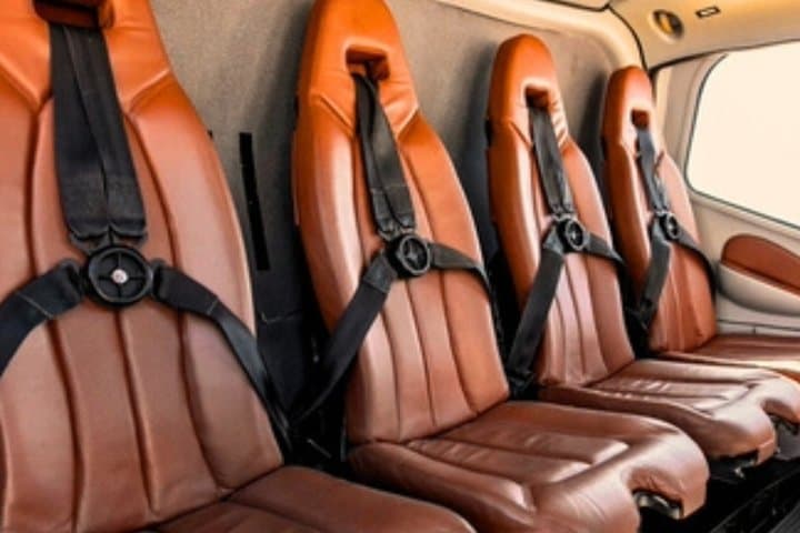 Panoramic helicopter tour + 45 min piloting initiation