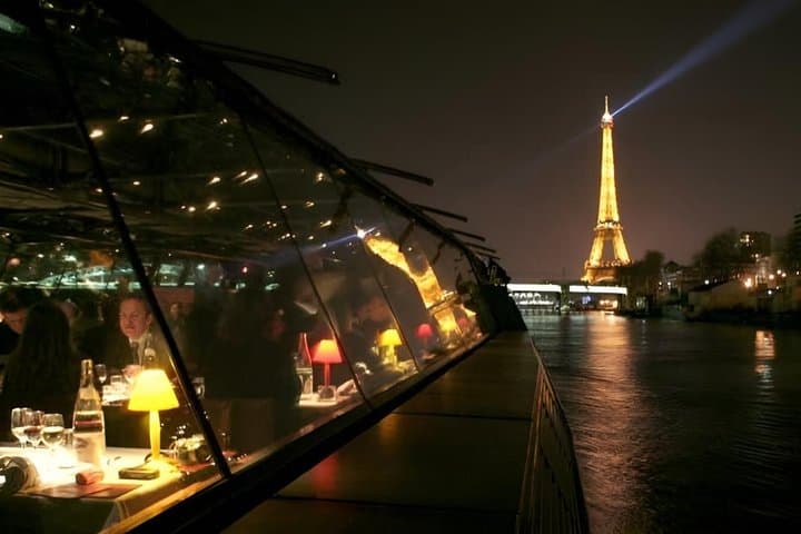 Sightseeing 3 course Dinner Cruise on Seine River from Paris