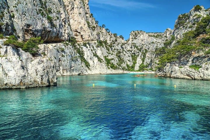 Cassis the magnificent cliffs of the Calanques and Cap Canaille