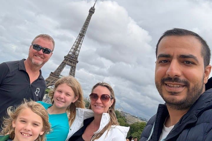 Ultimate Paris Private Tour: 50+ Sights, Coffee and French Lunch