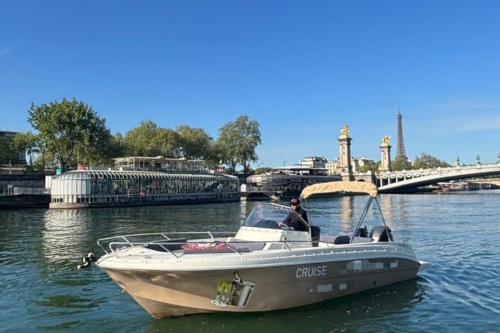 Private Paris Icons River Cruise